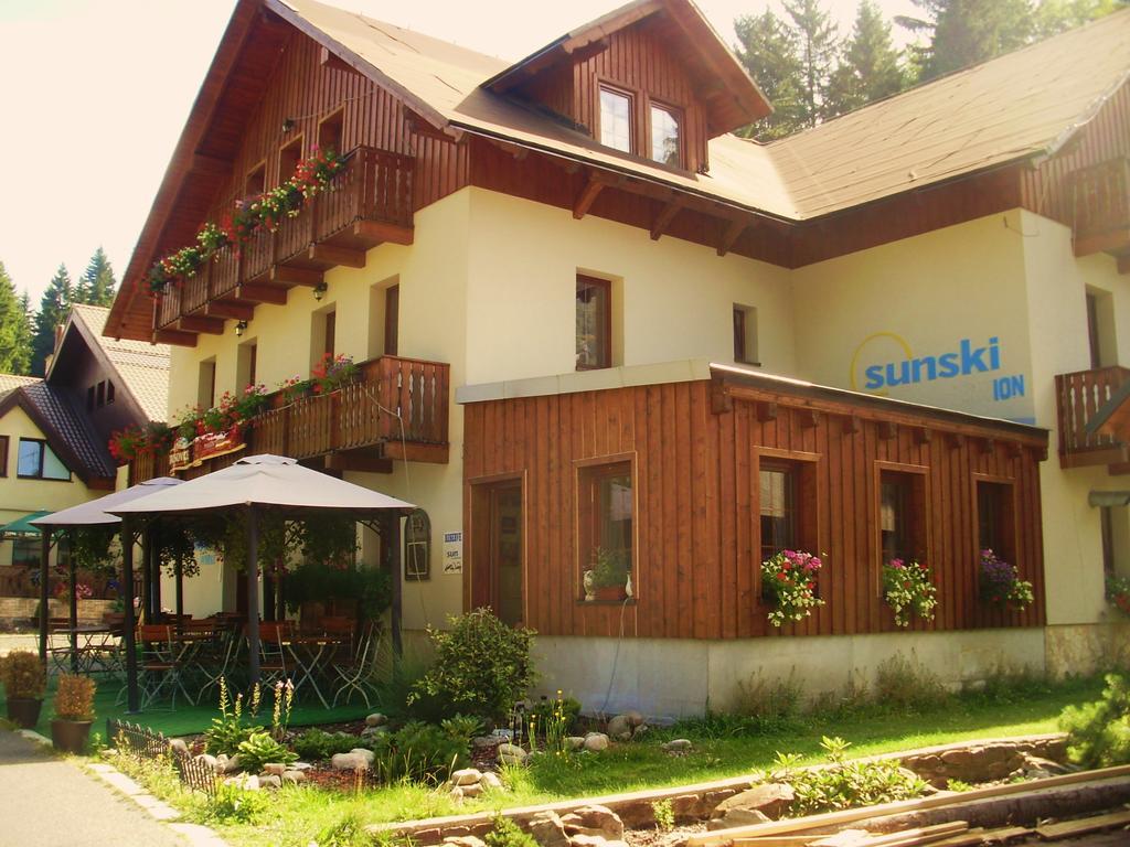 Penzion Sunski Hotel Harrachov Exterior photo